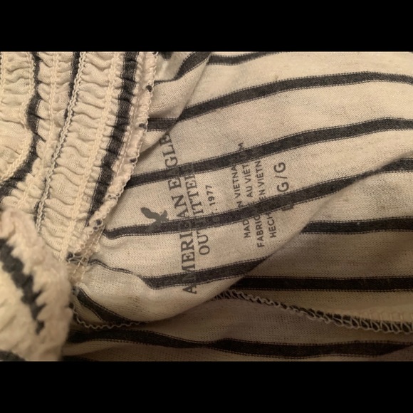 American Eagle off the shoulder blouse. - Picture 3 of 3